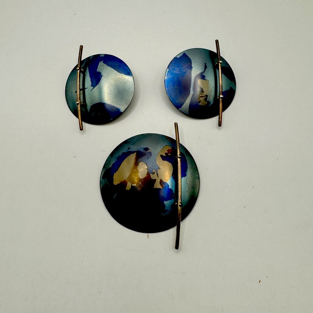 Limited edition set Laritza Garcia .